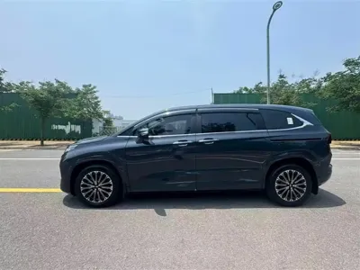 Hyundai Custo