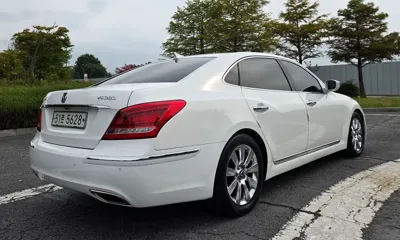 Hyundai Equus