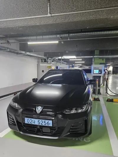 BMW i4