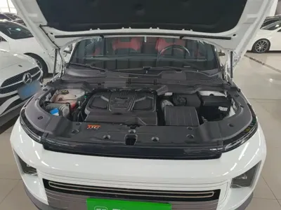 Geely ICON