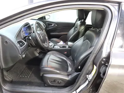 Chrysler 200
