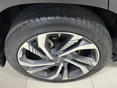 Geely Xingyue L