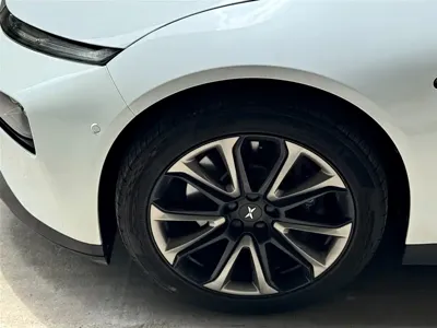 Xpeng P7