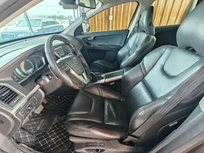Volvo XC60 (Import)