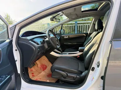 Honda Jade