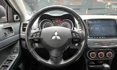 Mitsubishi Lancer