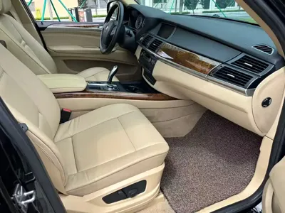 BMW X5 (Import)
