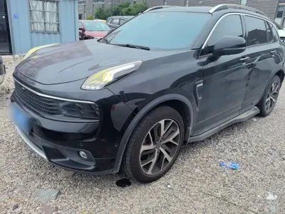 Lynk & Co 01