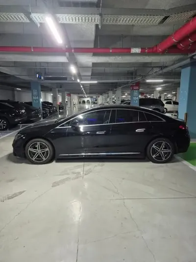 Mercedes-Benz EQE