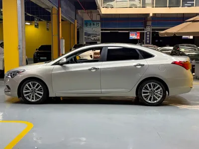 Hyundai Mistra