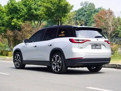 Nio ES8