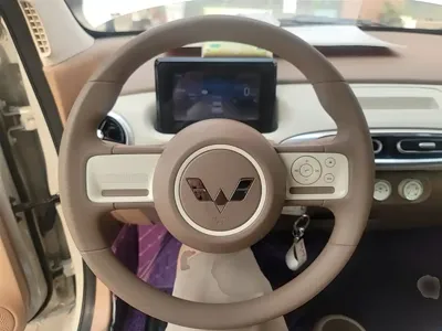Wuling MINIEV