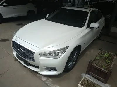 Infiniti Q50L