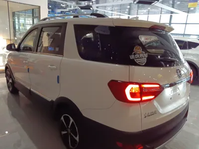 Dongfeng Fengon 370
