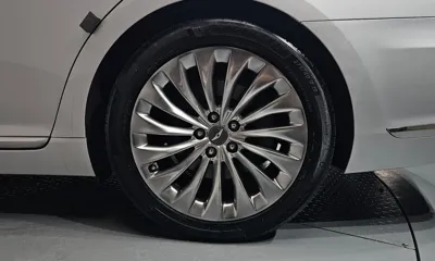 Genesis EQ900