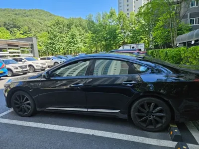 Hyundai Aslan