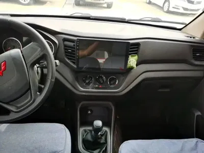Wuling Hongguang V