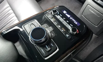 Genesis EQ900