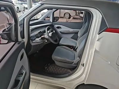 Baojun E200