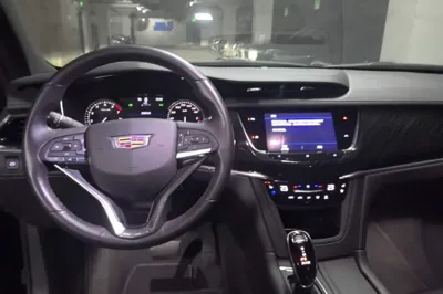 Cadillac XT6