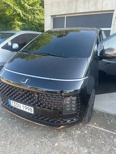 Hyundai Staria