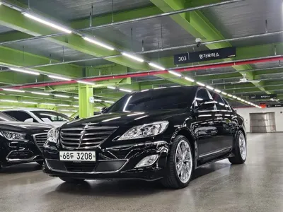 Hyundai Genesis