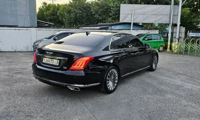 Genesis EQ900
