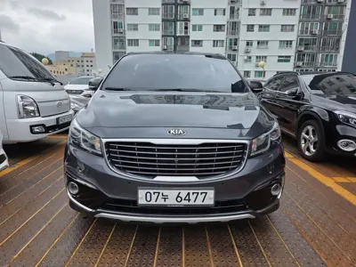 Kia Canival
