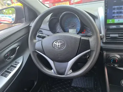 Toyota Yaris L