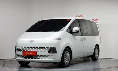 Hyundai Staria