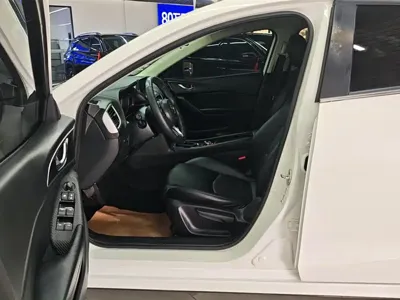 Mazda 3 Axela