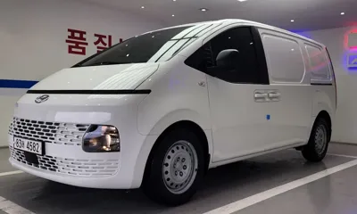 Hyundai Staria