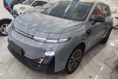 Leapmotor B10