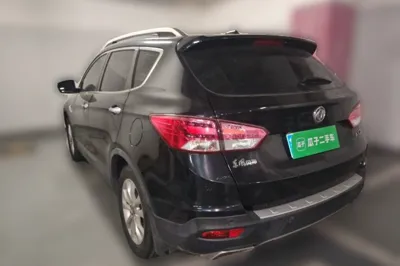Dongfeng Aeolus AX7