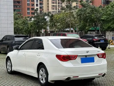Toyota Reiz