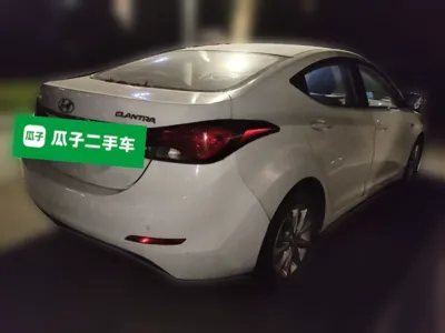 Hyundai Elantra (5th Generation