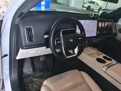 Li Auto Li L7