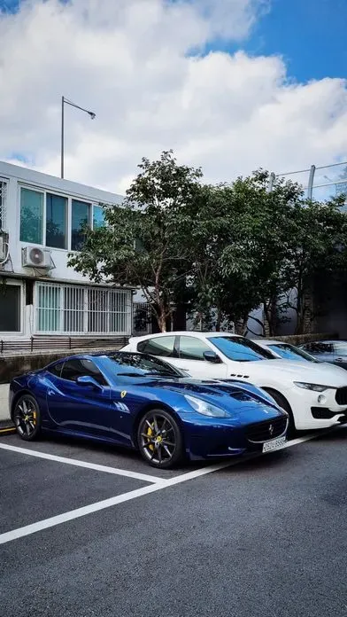 Ferrari California