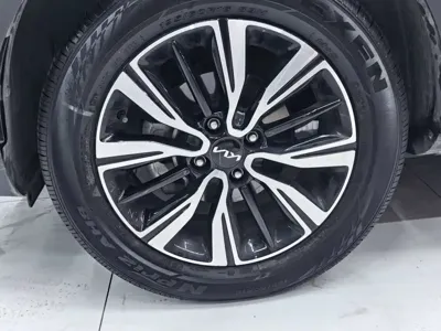 Kia KX1
