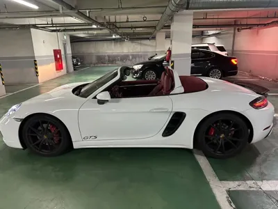 Porsche 718