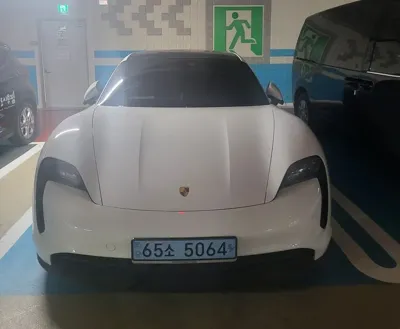 Porsche Taycan
