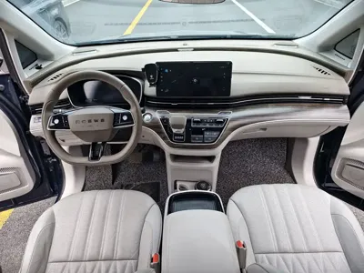 Roewe iMAX8 New Energy
