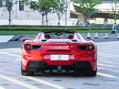 Ferrari 488