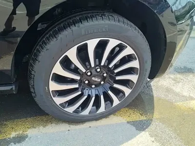 Lincoln Navigator