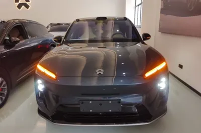 Nio EC6