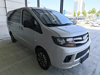 JAC Refine Refine M3