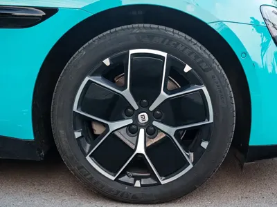 Xiaomi SU7
