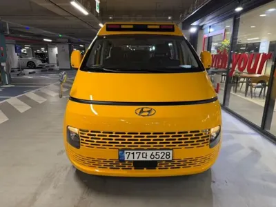 Hyundai Staria