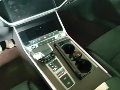 Audi A7L