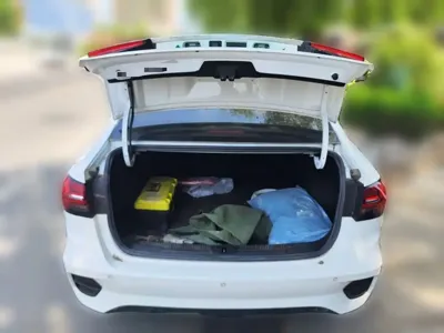 Roewe i5